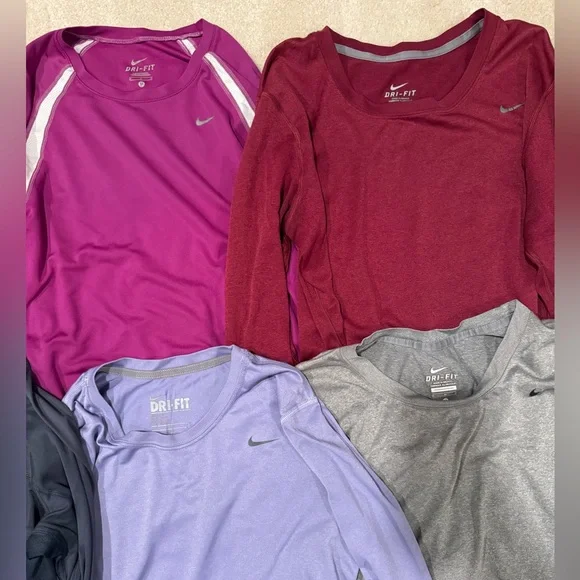 Nike Assorted Color Long Sleeve Tops - Picture 3 of 4